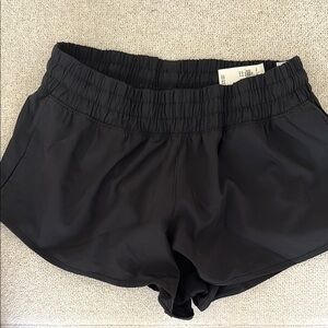 Black Athletic Shorts with Elastic Waistband and Relaxed Fit